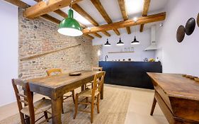 Skylight Duplex In Historic Center